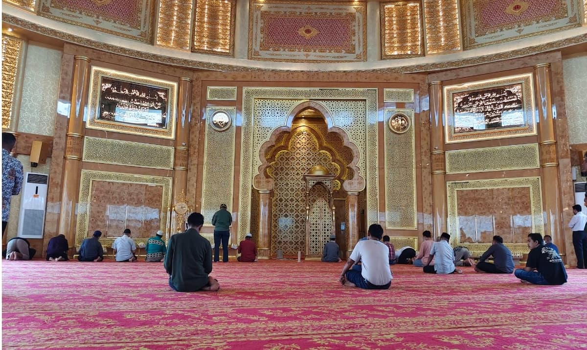 Masjid Rahmatan lil Alamin Kampus UPI YPTK